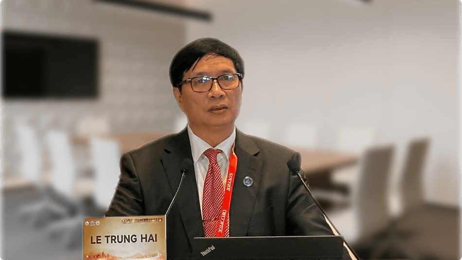 Professor Le Chung Hai